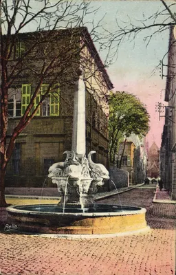 A Fontaine dos Quatro Dauphins — Aix-en-Provence — editada por Rella