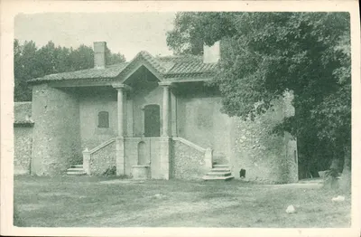 Castelo de Valarré — Visão da fachada principal — Editor G. Goudard, Aix-en-Provence