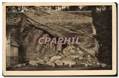 Salon-de-Provence — Monument aos Mortos — obra de M. E. Piron