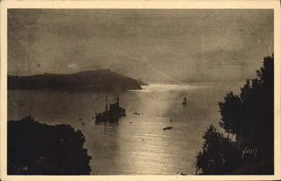 Pôr do sol sobre a Baía — VILLEFRANCHE (Alpes-Maritimes) — Les Éditions d'Art Yvon, n°192