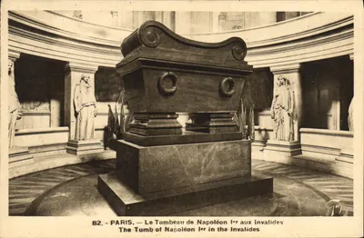 Paris — O Túmulo de Napoleão I nos Inválidos — n° 82