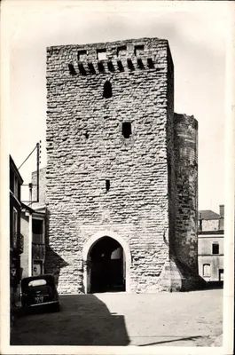 Thouars — A Porta do Prevosto (século XIV) — Les Éditions Modernes — Limoges