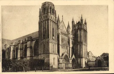 Poitiers - Catedral de São Pedro e Antigo Bispo — J. Robuchon, série 37 bis