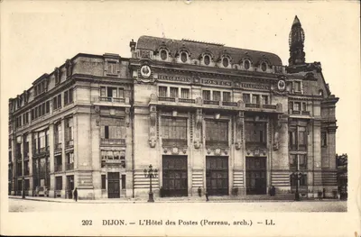 Dijon — O Hotel das Correios (Perreau, arq.) — LL