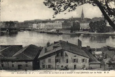 Bayonne (B.P.) — Conflito da Nive e da Adour e vista geral da Cidade — Fototipia Marcel Delhaye, R. Jacaurs