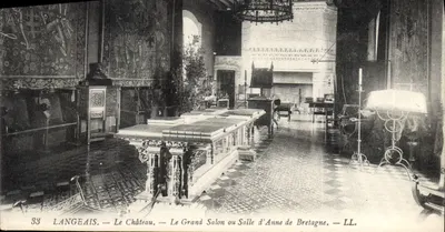 Langeais — O Castelo — O Grande Salão ou Sala de Ana da Bretanha — LL.
