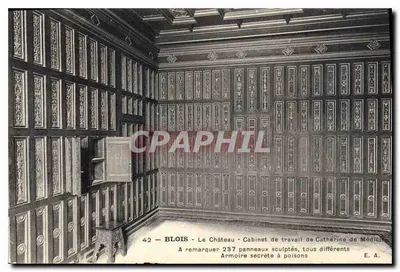 Blois - O Castelo - O Gabinete de Trabalho de Catherine de Médicis — Editor E. A.