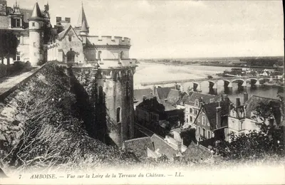 Amboise — Vista sobre a Loire da Terrasse do Castelo — LL.