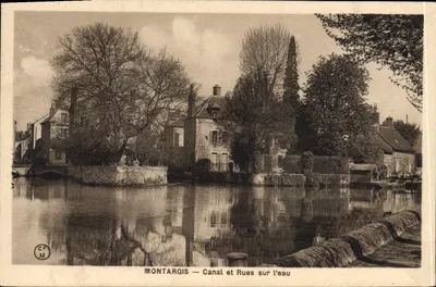Montargis — Canal e Ruas sobre a Água — CFM