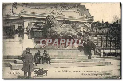 Paris — Socle de la Statue de la République (Place de la République) — P. P. C. Paris n°109