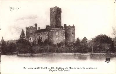 Vizinhança de CHALUS — 169. Castelo de Montbrun perto de Dournazec (fachada sudoeste)
