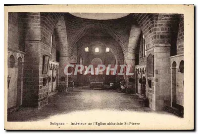 Solignac — Interior da Igreja Abbatial de São Pedro