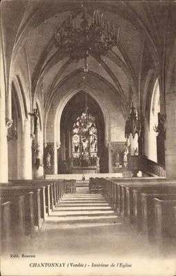 Chantonnay (Vendée) — Interior da Igreja — Edit. Bourron