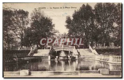 Dijon — Le Square de la Place Darcy — editor L.B. Dijon