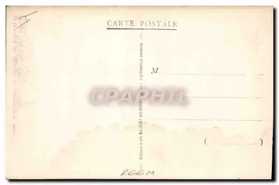 LA LOUVESC (Ardèche), alt 1050 m. - La Place y la Avenue de la Basilique St-Régis — Reverso