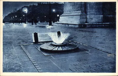 La Tombe du Soldat Inconnu — Paris — Éditions d'Art 'Patras'