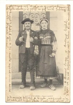 Jeunes mariés — Auvergne — éditeur Sully