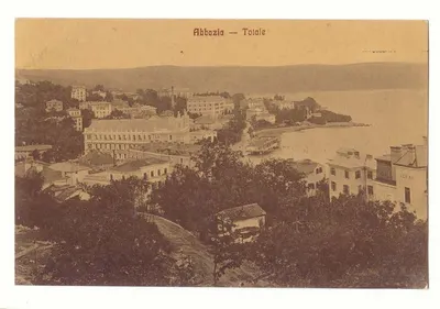 Abbazzia — Tolale — widok panoramiczny portu i budynków